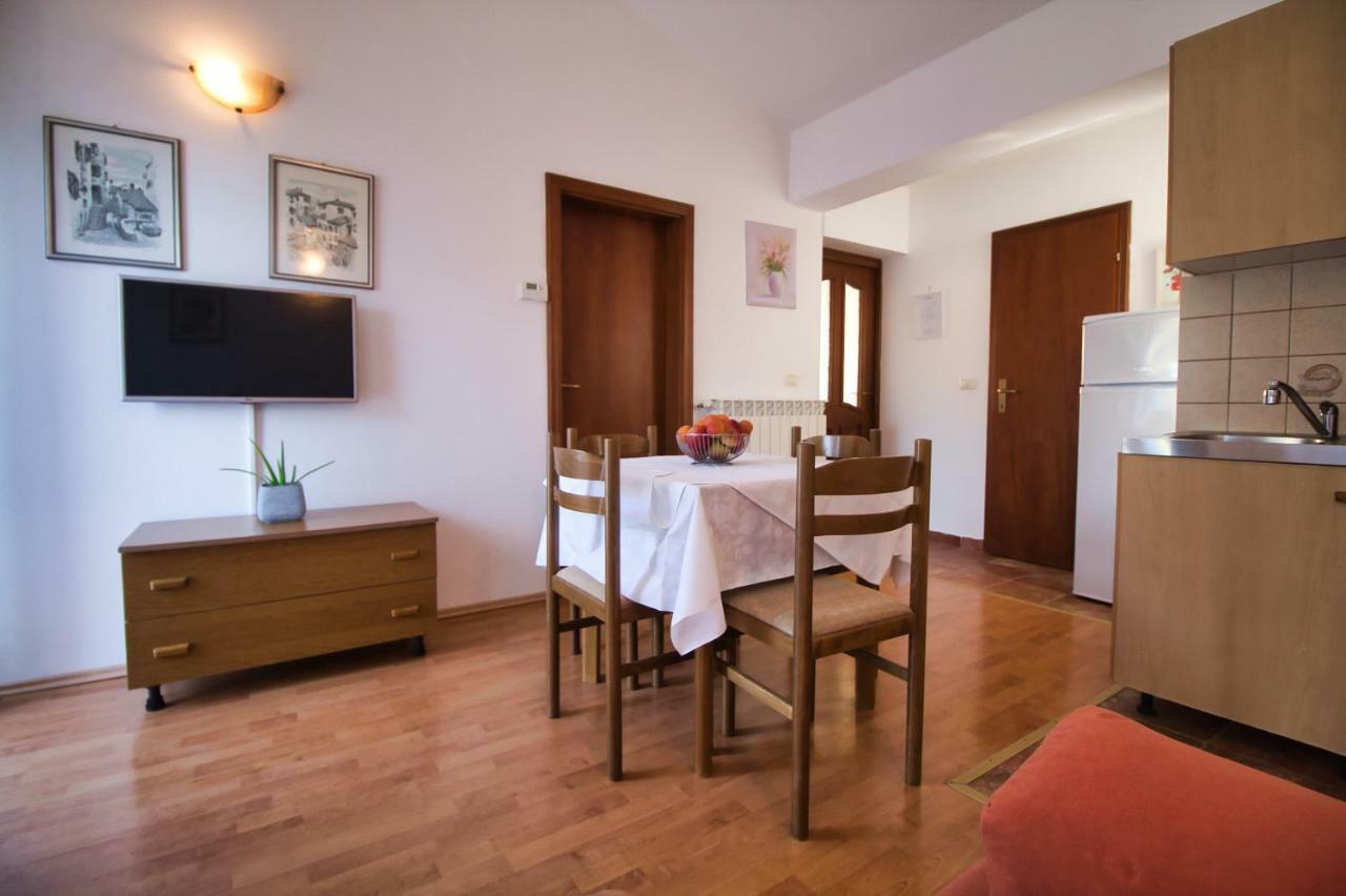 Apartments Si Rovinj Exterior photo