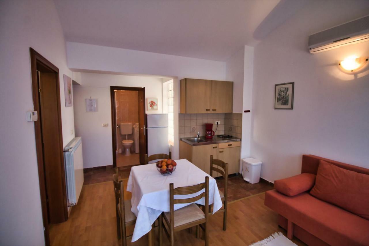 Apartments Si Rovinj Exterior photo
