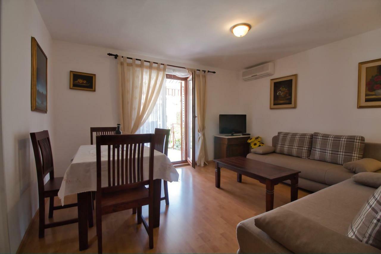 Apartments Si Rovinj Exterior photo
